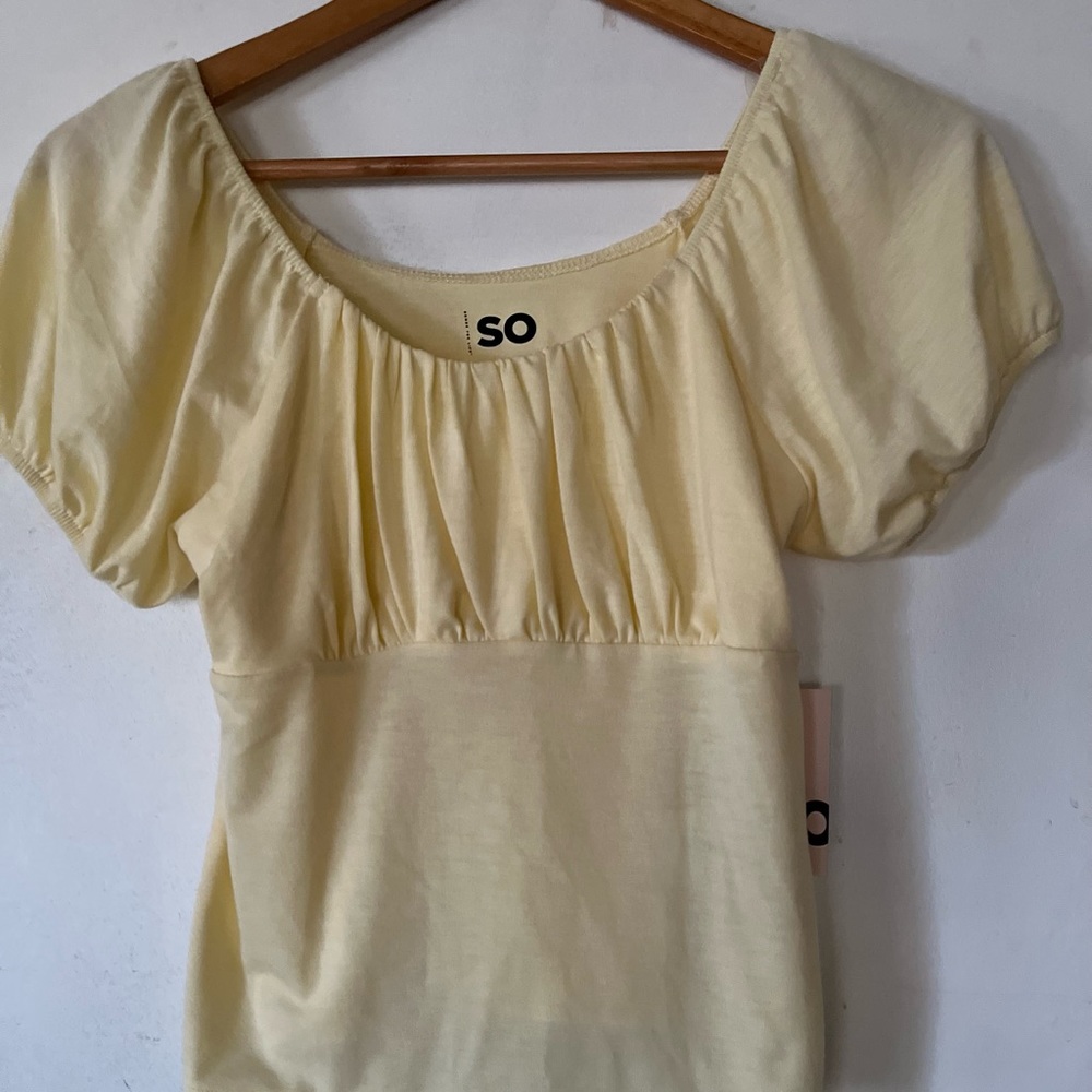 Short sleeve blouse